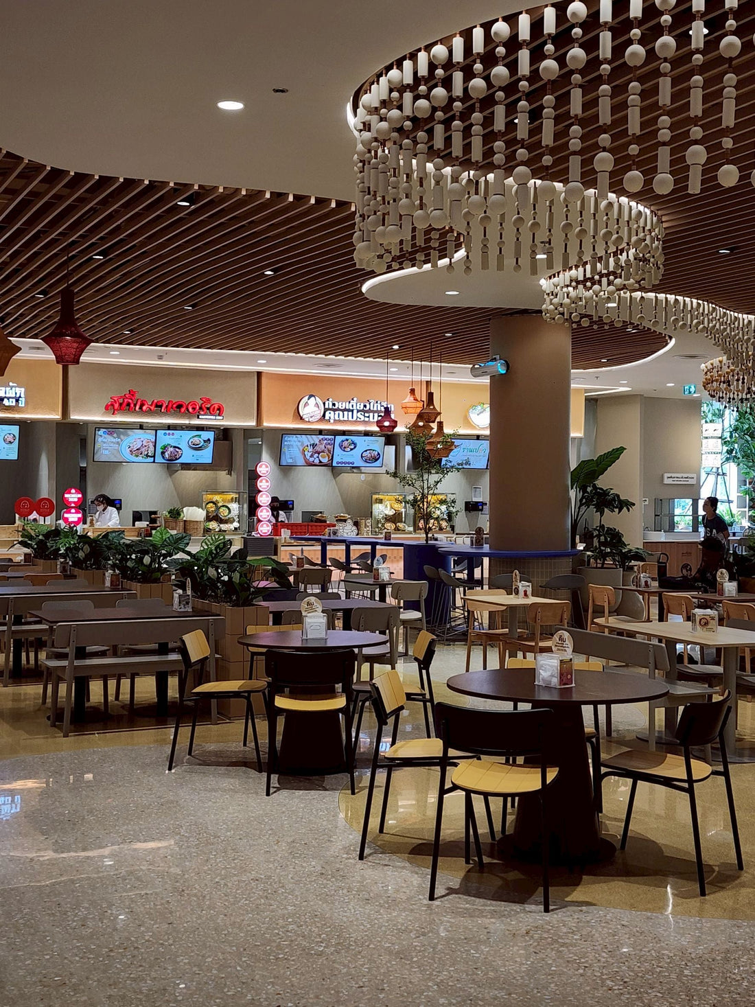 Central Northpole - Food Patio