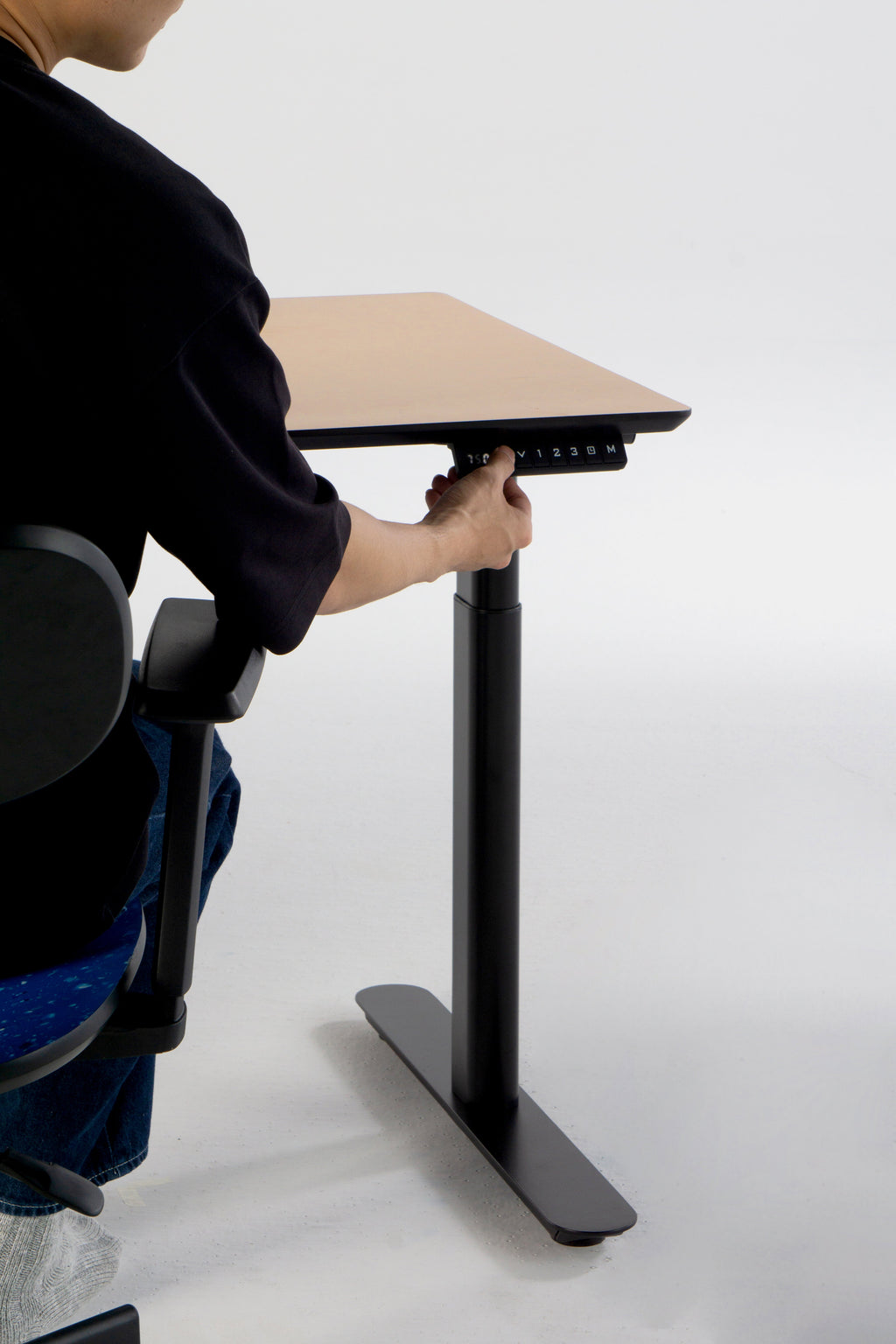 Cubeco Adjustable Desk