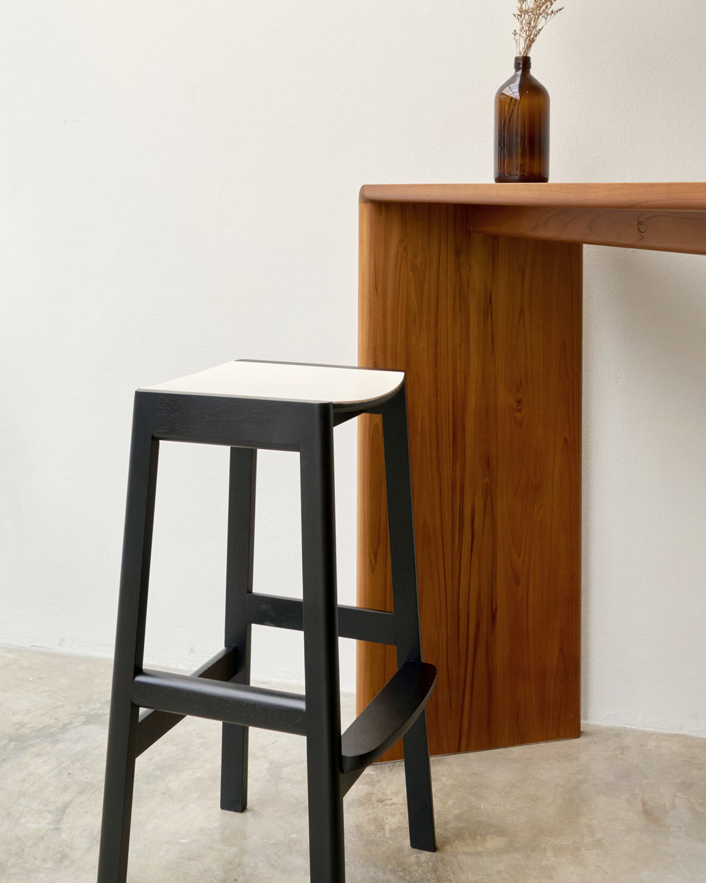 Slab Bar Stool