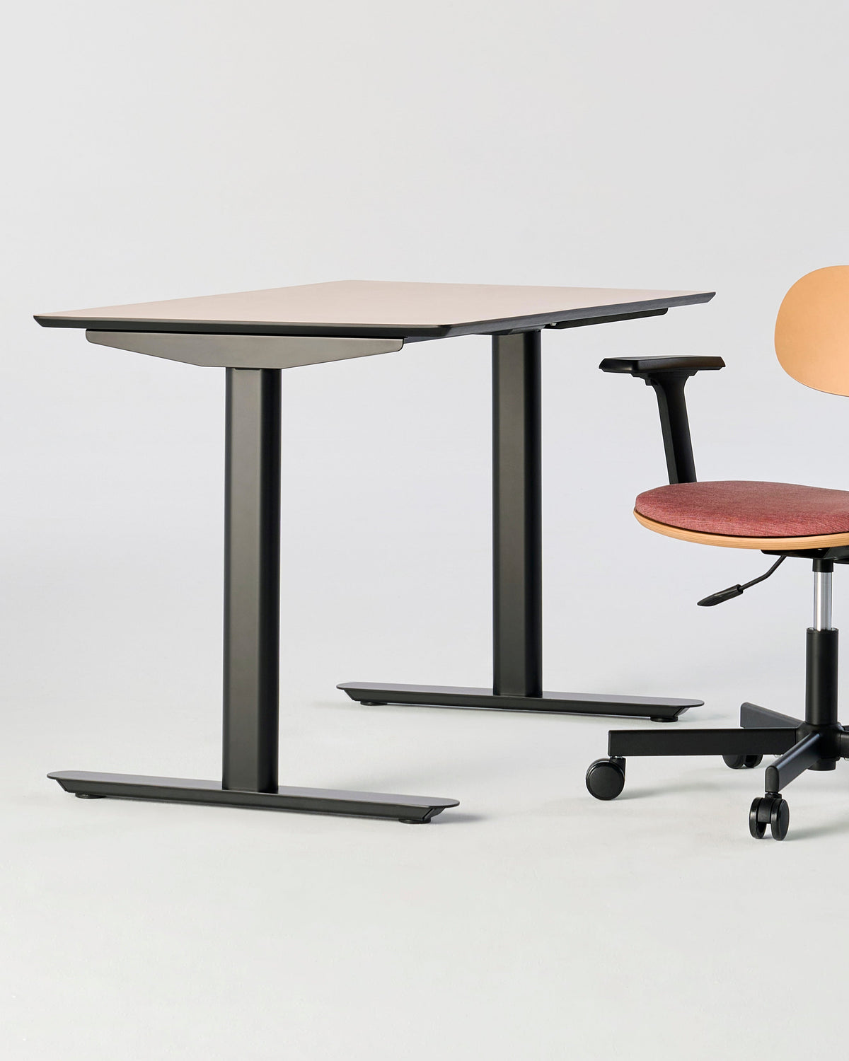 Cubeco Desk